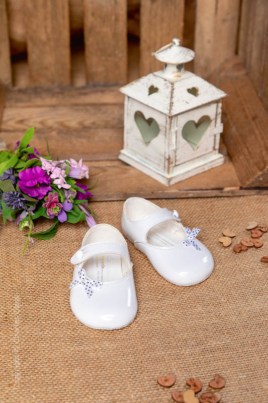 BABY GIRLS IVORY SPARKLE PATENT SHOES IN ASSORTED SIZES 2-6 