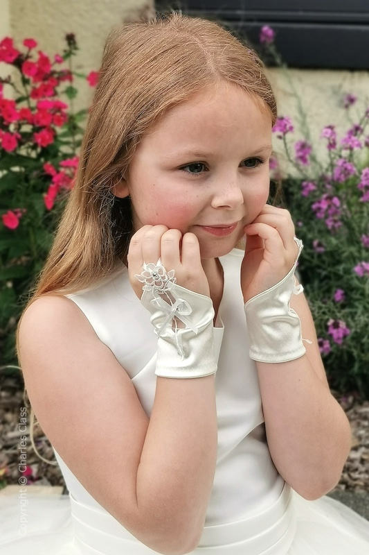 girls wedding gloves